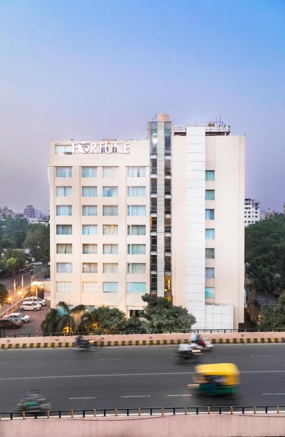 Hotel Fortune Park Ahmedabad Extérieur photo